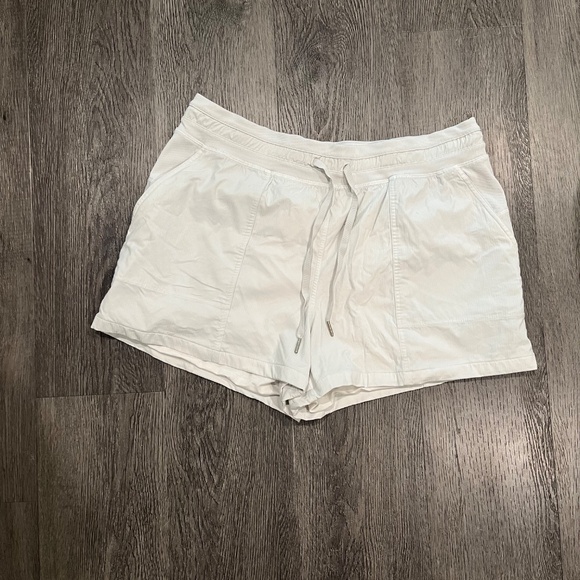Dance Studio High-Rise Short, Inseam 3.5", Colour White, Size 12 - Picture 3 of 4
